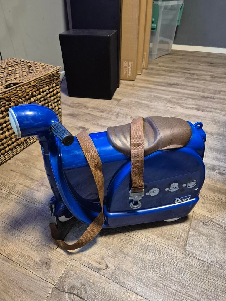 Skoot ride on koffer voor kinderen., Ophalen, N, B, N