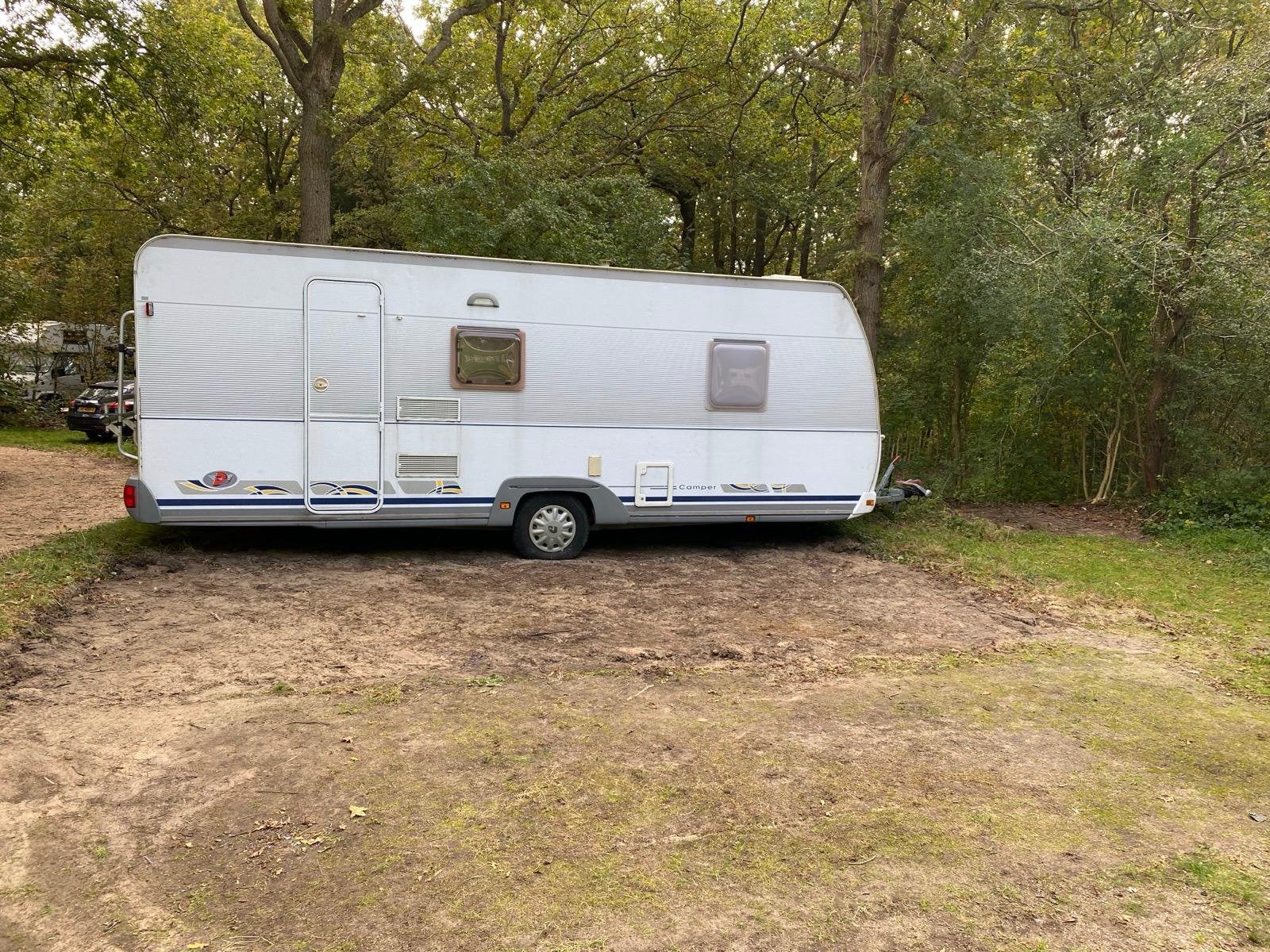 Dethleffs Camper 530 TK  - ruime caravan met voortent, Stapelbed, Treinzit, Particulier, Douche