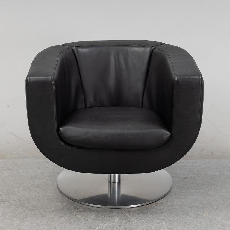 B&B Italia design fauteuil / draaistoel zwart leer, Huis en Inrichting, Fauteuils, Ophalen, Zo goed als nieuw, 50 tot 75 cm, Leer
