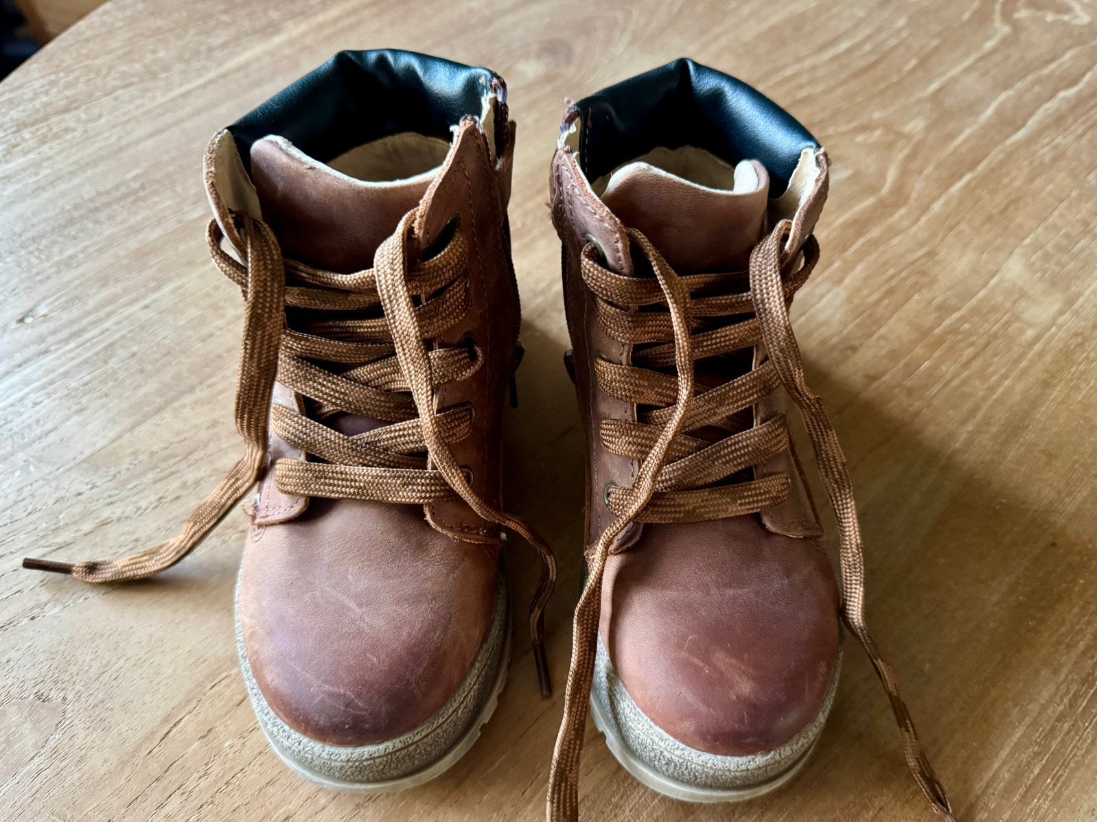 Stoere leren jongens schoenen maat 26. Bijna nieuw, Schoenen, Ophalen of Verzenden, Zo goed als nieuw, Jongen