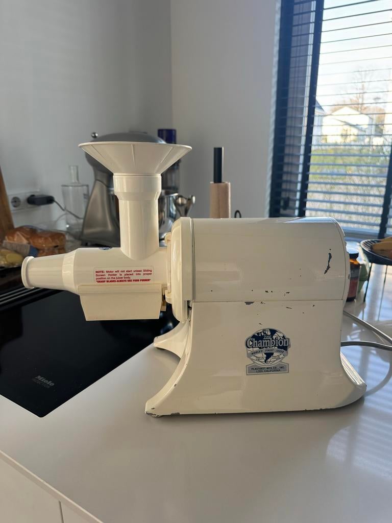 Champion Juicer Sapcentrifuge - Krachtig en semi-prof, Witgoed en Apparatuur, Juicers, Ophalen, Gebruikt, Elektrisch, Sapcentrifuge