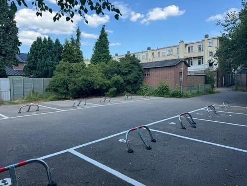 Autoparkeerplaats te huur - Apeldoorn, Huizen en Kamers, Garages en Parkeerplaatsen, Gelderland