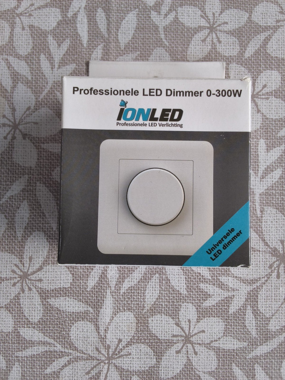 Led dimmer professionele van Ion, Ophalen, Schakelaar