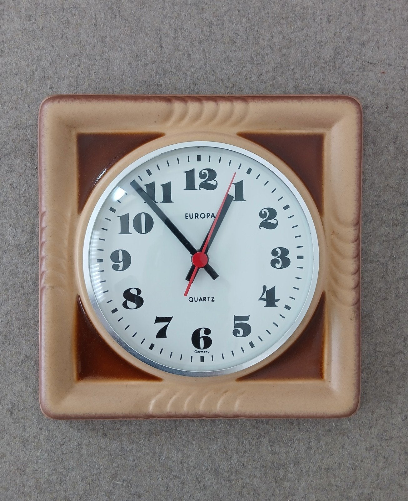 vintage Europa keramiek wandklok, Germany - jaren 70, Antiek en Kunst, Antiek | Klokken, Ophalen of Verzenden