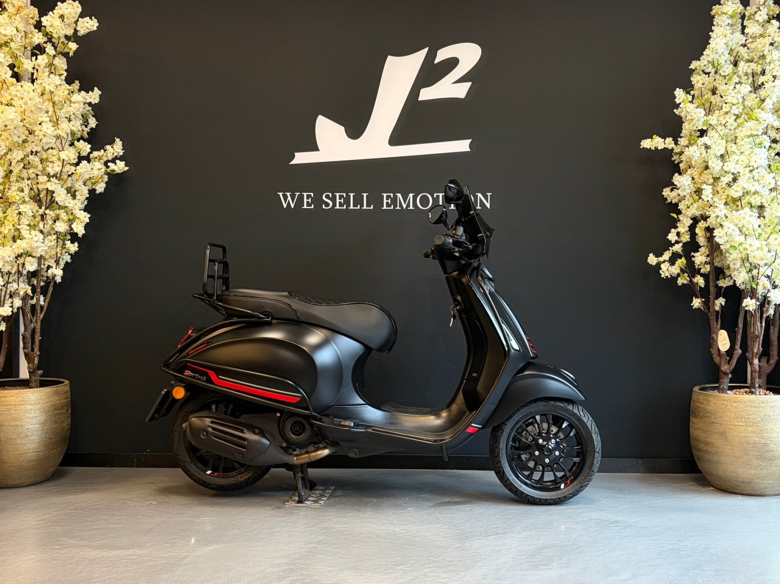 Vespa Sprint | Nero Convinto | Brom | 2021 | 3965 km, Fietsen en Brommers, Gebruikt, Overige modellen, ., Maximaal 45 km/u