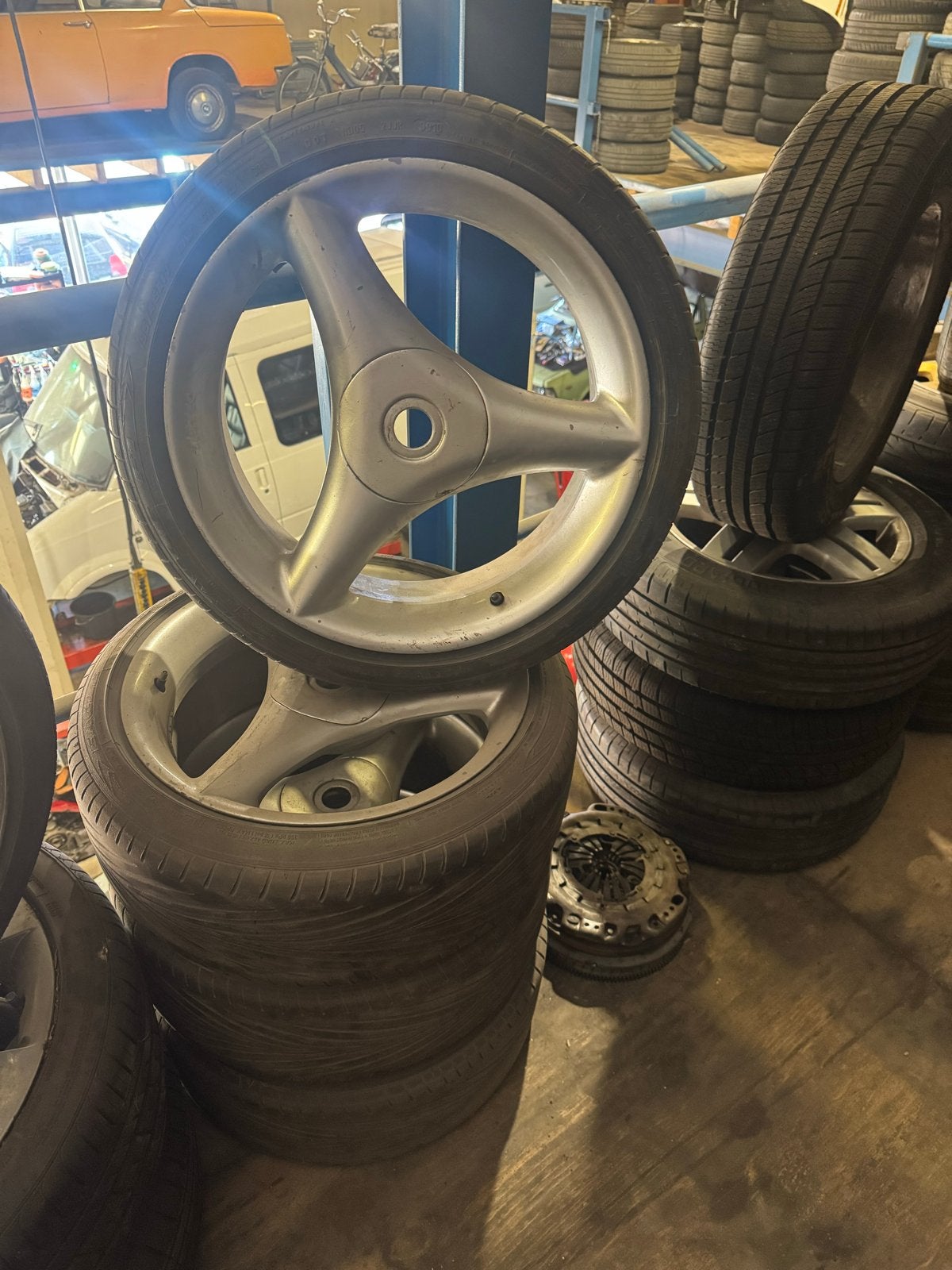 Zeldzame Artec 3-spaaks velgen 4x108 - 17 inch, Ophalen, Gebruikt, Banden en Velgen, 17 inch