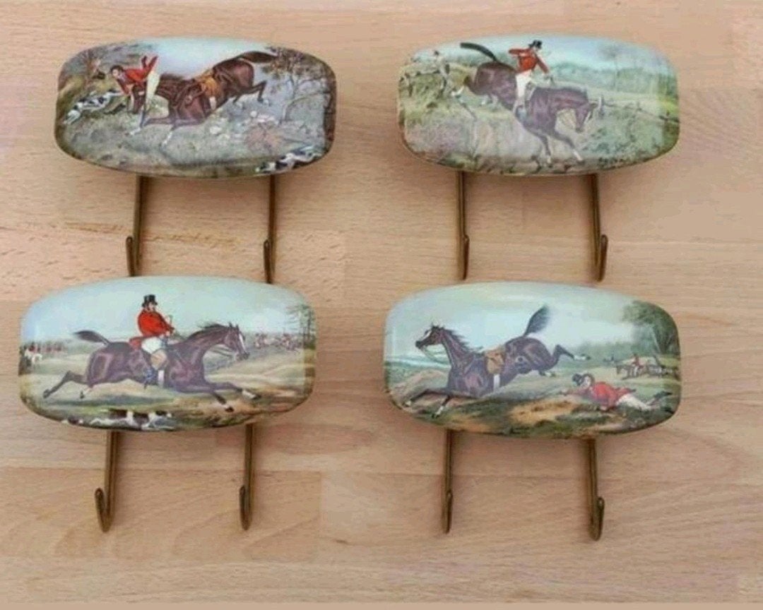 Vintage Italiaanse Kledinghaken Set - Jachttaferelen, Huis en Inrichting, Overige materialen, Wandhaken, Ophalen of Verzenden