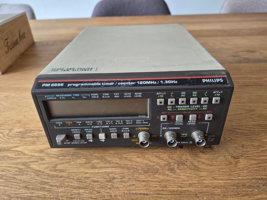 Philips PM 6666 programmeerbare timer/counter, Ophalen of Verzenden, Zo goed als nieuw, Overige meters