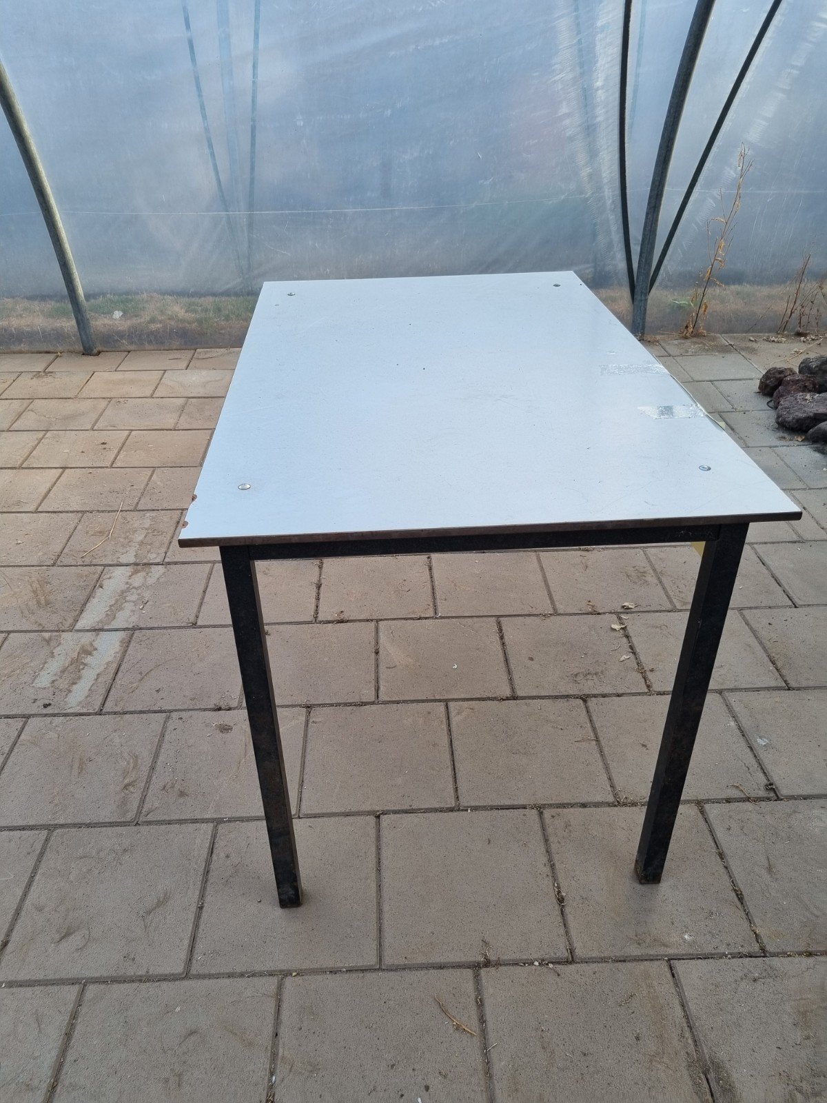 GRATIS (klus) tafel. Gebruikt ong. 120 x 70 cm, Huis en Inrichting, Tafels | Statafels, Ophalen, Gebruikt