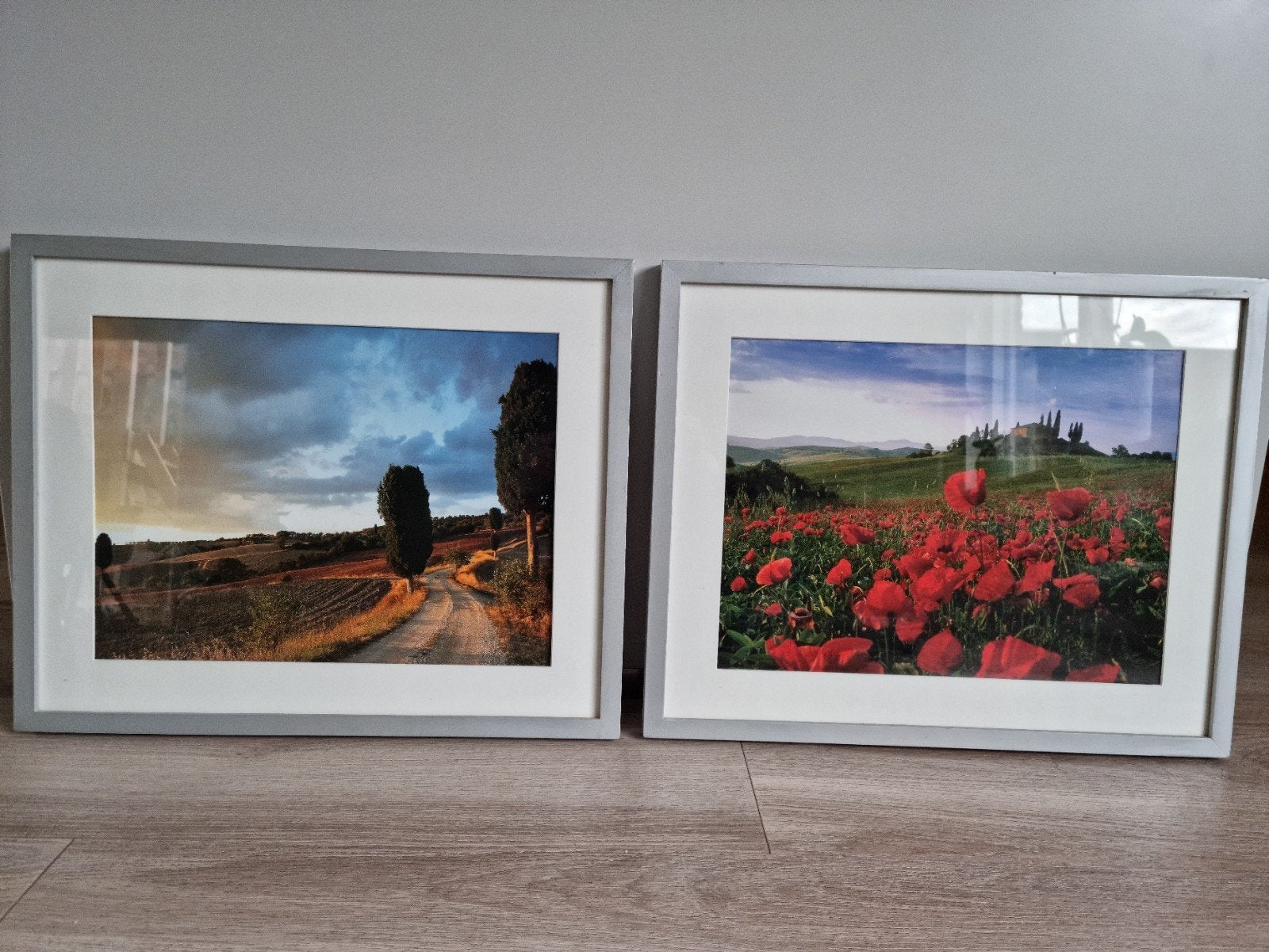 2x Poster Italië Toscane 30x40 cm met lijst 43x53 cm

Twee p, Ophalen of Verzenden