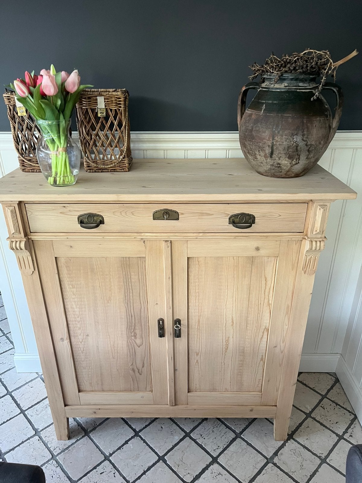 Meidenkast houten meubels kasten oude woonaccessoires, Ophalen, Zo goed als nieuw, 25 tot 50 cm, 100 tot 150 cm