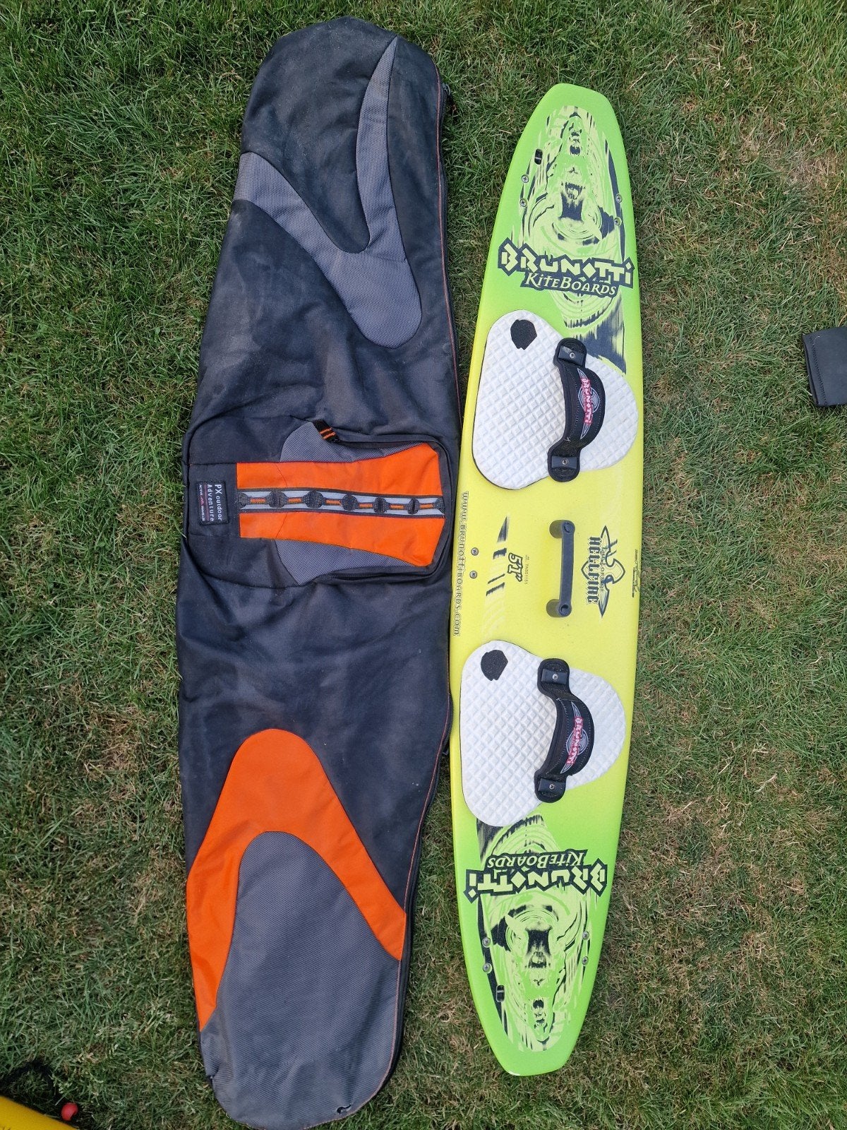 Brunotti Hellfire Kiteboard met hoes, Watersport en Boten, Twintip, Ophalen of Verzenden, Gebruikt, Kiteboard
