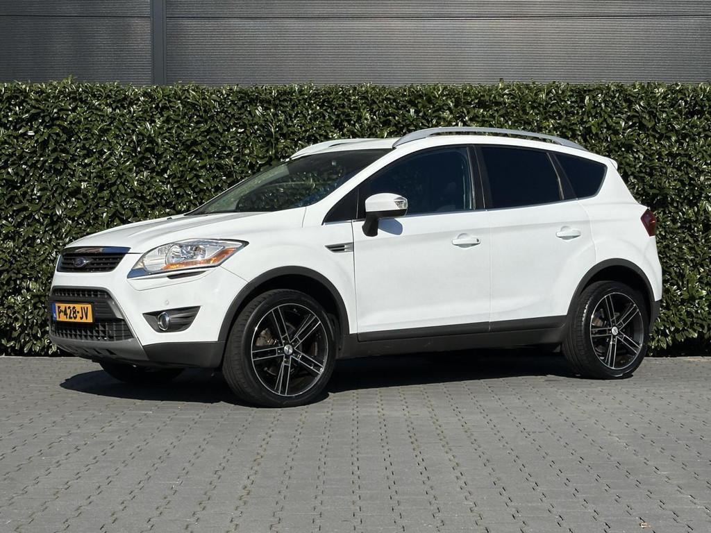 Ford Kuga 2.5 20V Titanium AUTOMAAT, CRUISE CONTROL, CLIMATE, Auto's, Ford, Automaat, Euro 5, Gebruikt, 1622 kg