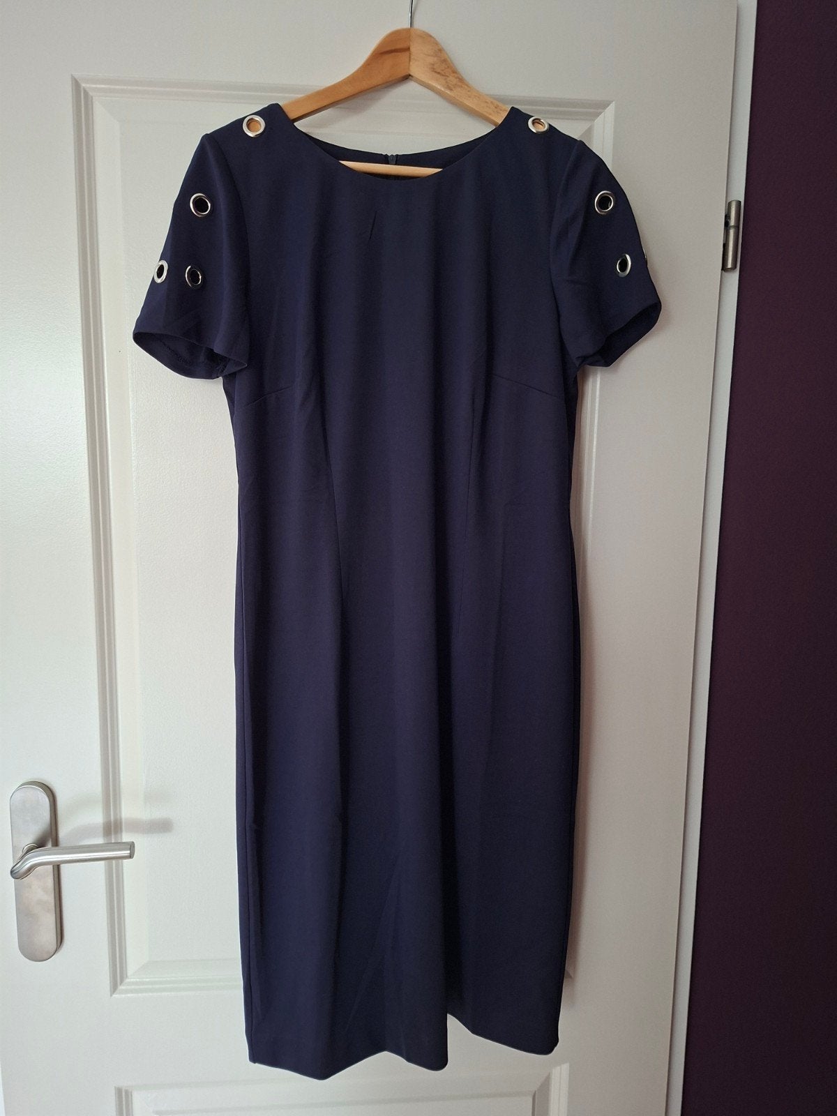 Donkerblauwe jurk met zilveren details - Amy by Amy Vermont, Maat 38/40 (M), Blauw, Ophalen of Verzenden, Zo goed als nieuw