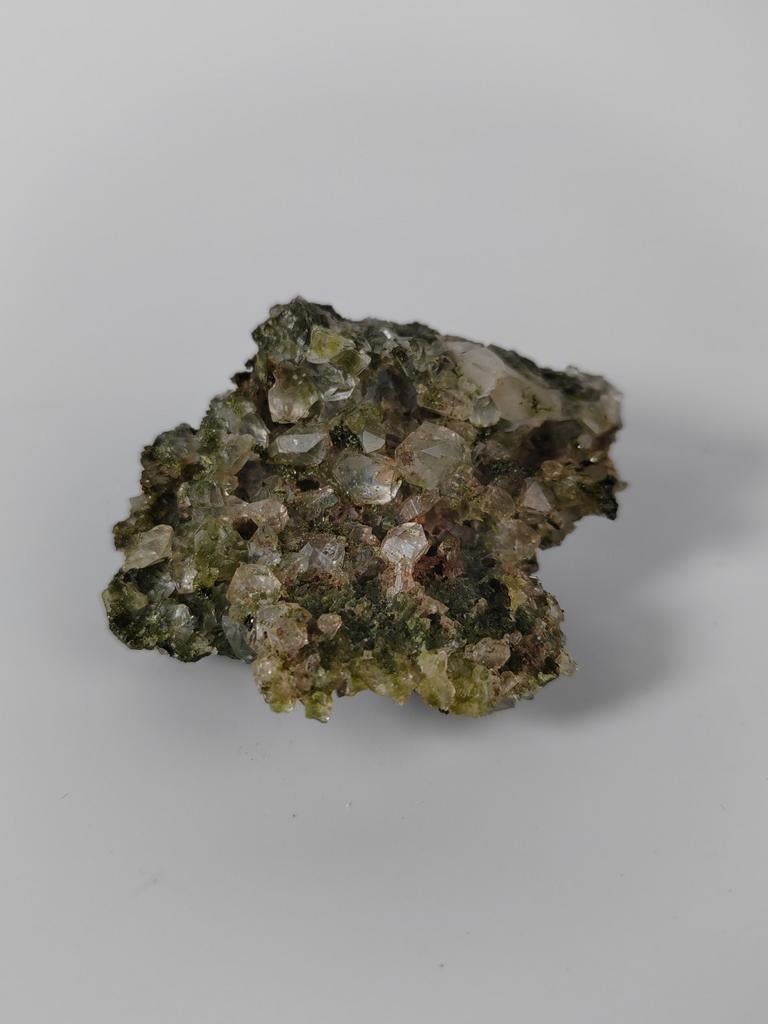 Kwarts met epidoot uit Hakkari Turkije, Verzamelen, Mineralen en Fossielen, Mineraal, Ophalen of Verzenden