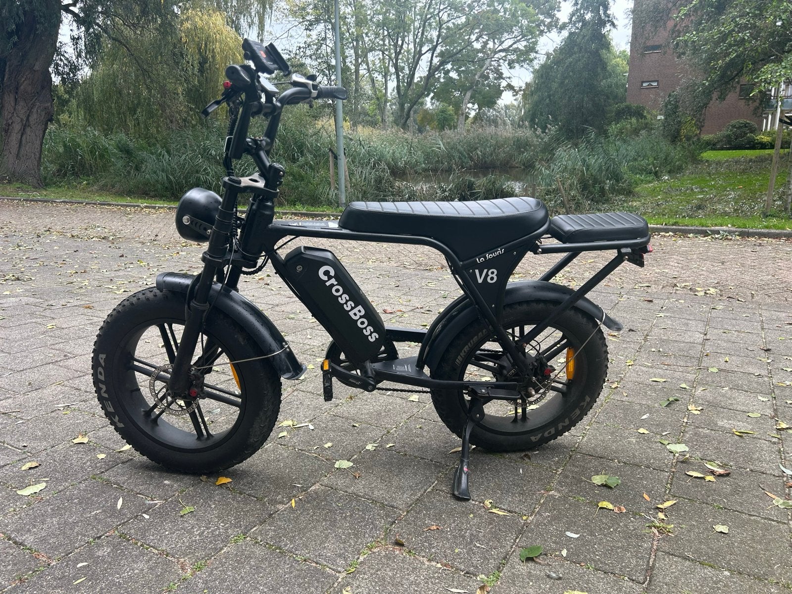 CrossBoss V8 E-bike - Fatbike met dubbel zadel, Gebruikt, Minder dan 47 cm, 30 tot 50 km per accu, Ophalen