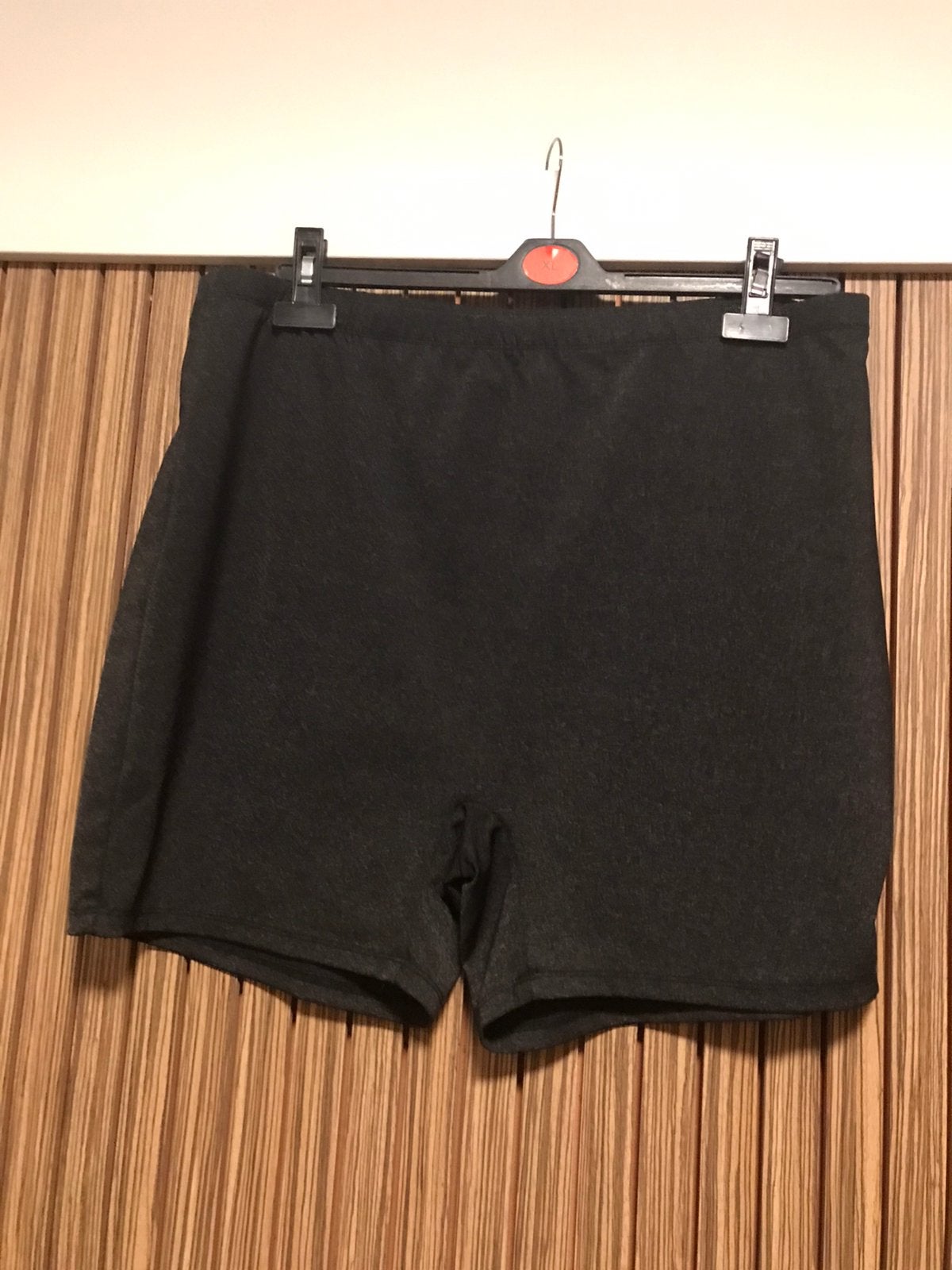 Grijs melee kort sport onder short broek stretch, Verzenden, Zo goed als nieuw, Grijs, Broek of Spijkerbroek