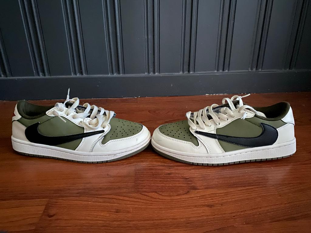 Nike Air Jordan 1 Low Travis Scott Reverse Mocha, Kleding | Dames, Schoenen, Ophalen of Verzenden, Zo goed als nieuw, Groen, Sneakers of Gympen