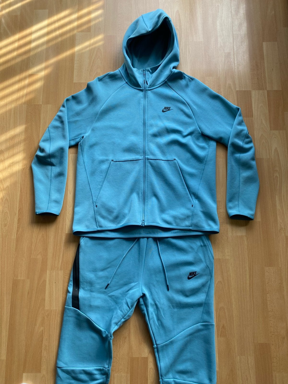 Nike Tech Fleece Trainingspak - Maat L, Ophalen, Zo goed als nieuw, Maat 52/54 (L), Blauw
