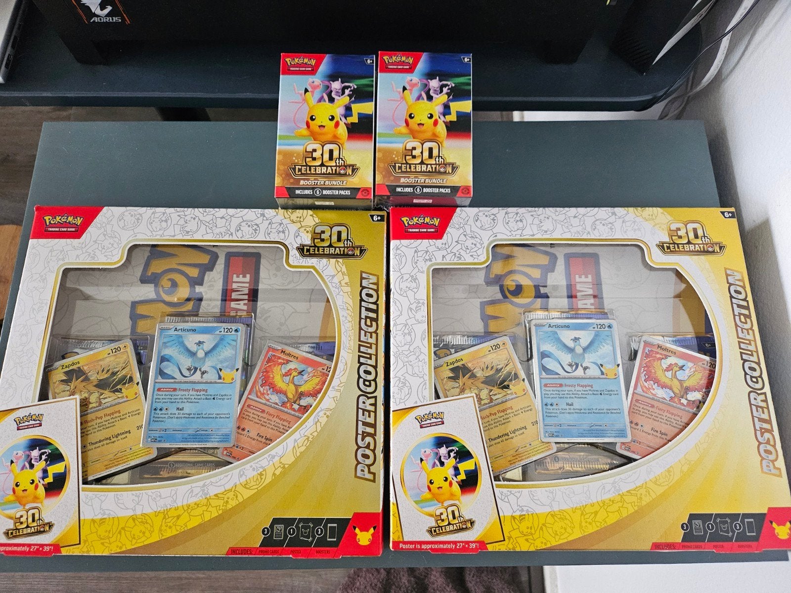 Pokémon Celebrations Poster Collection & Booster Bundel, Ophalen of Verzenden, Nieuw, Booster, Foil