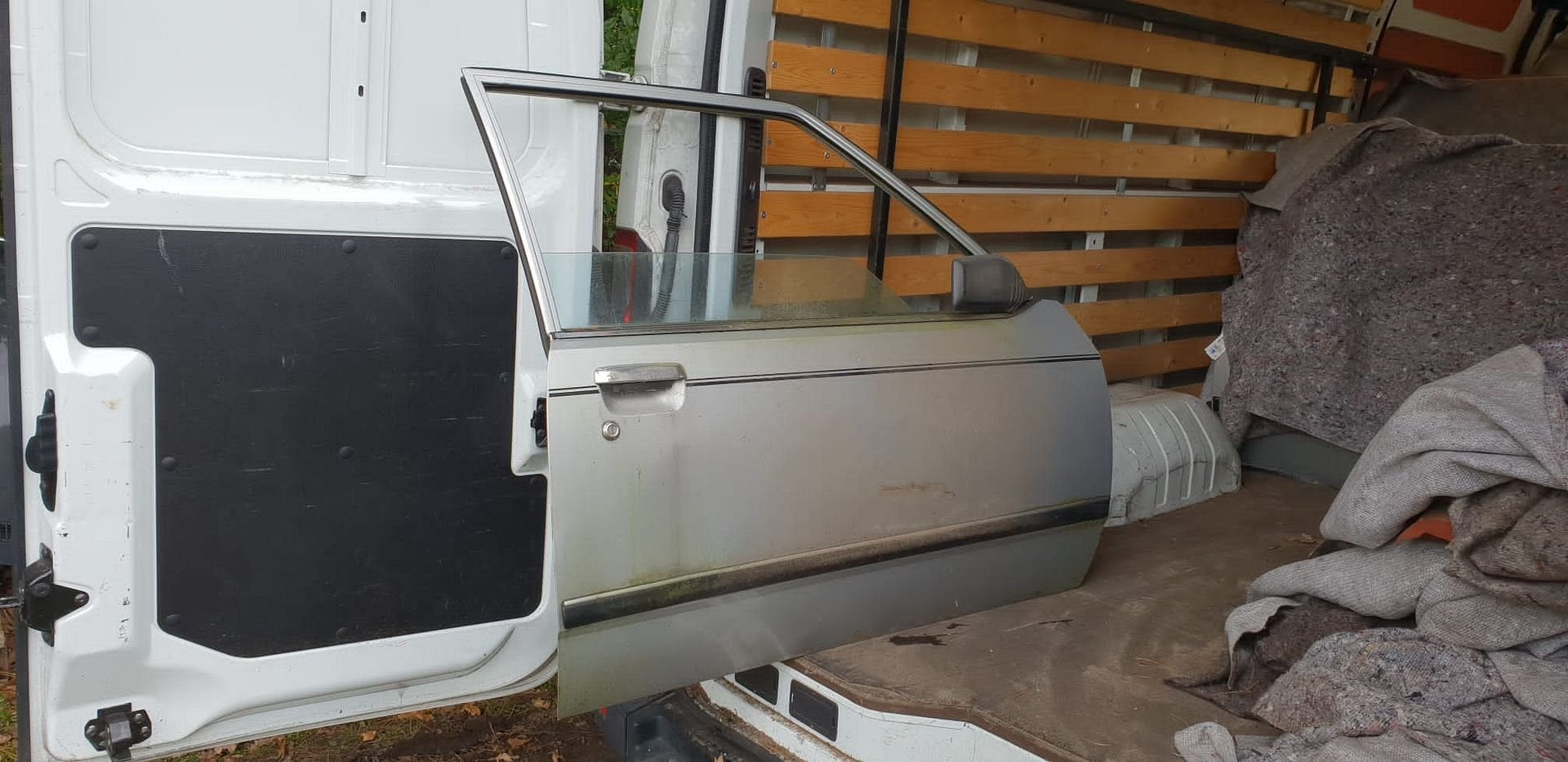 MAZDA 323 HB PORTIEREN BJ 1982, Gebruikt, -, Deur, -