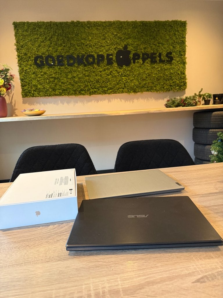 3x Laptop > Macbook, Lenovo en Asus | defect, Apple, Support@apple.com, Cupertino California