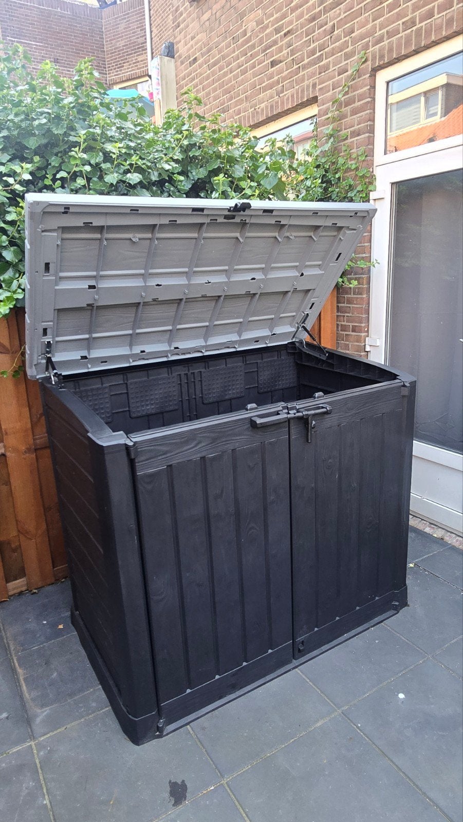 Keter tuin opslag box 145x82x25 vorige jaar gekocht 100% ok, Tuin en Terras, Minder dan 250 cm, Kunststof, Ophalen of Verzenden