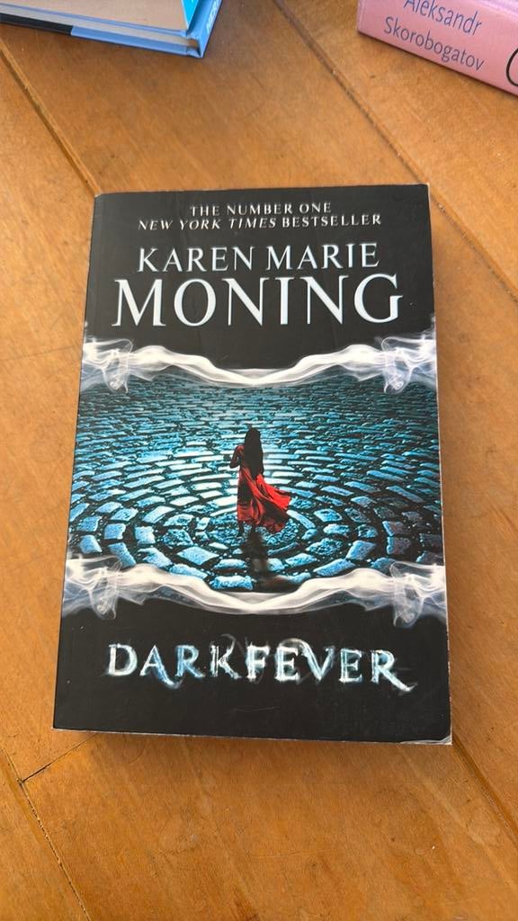 Darkfever by Karen Marie Moning, Ophalen, Zo goed als nieuw