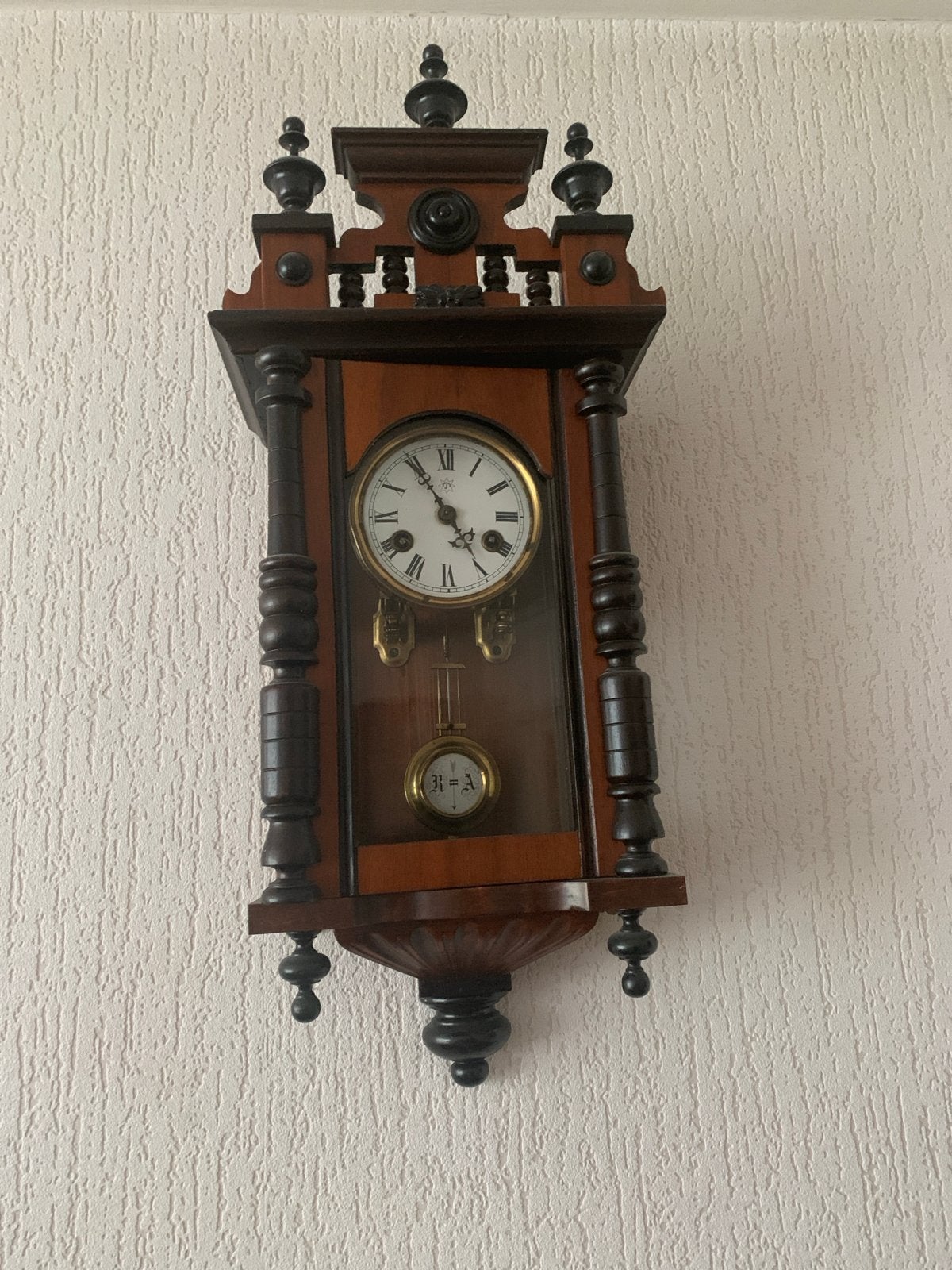 Antieke Junghans wandklok  - Prachtig houtsnijwerk, Ophalen