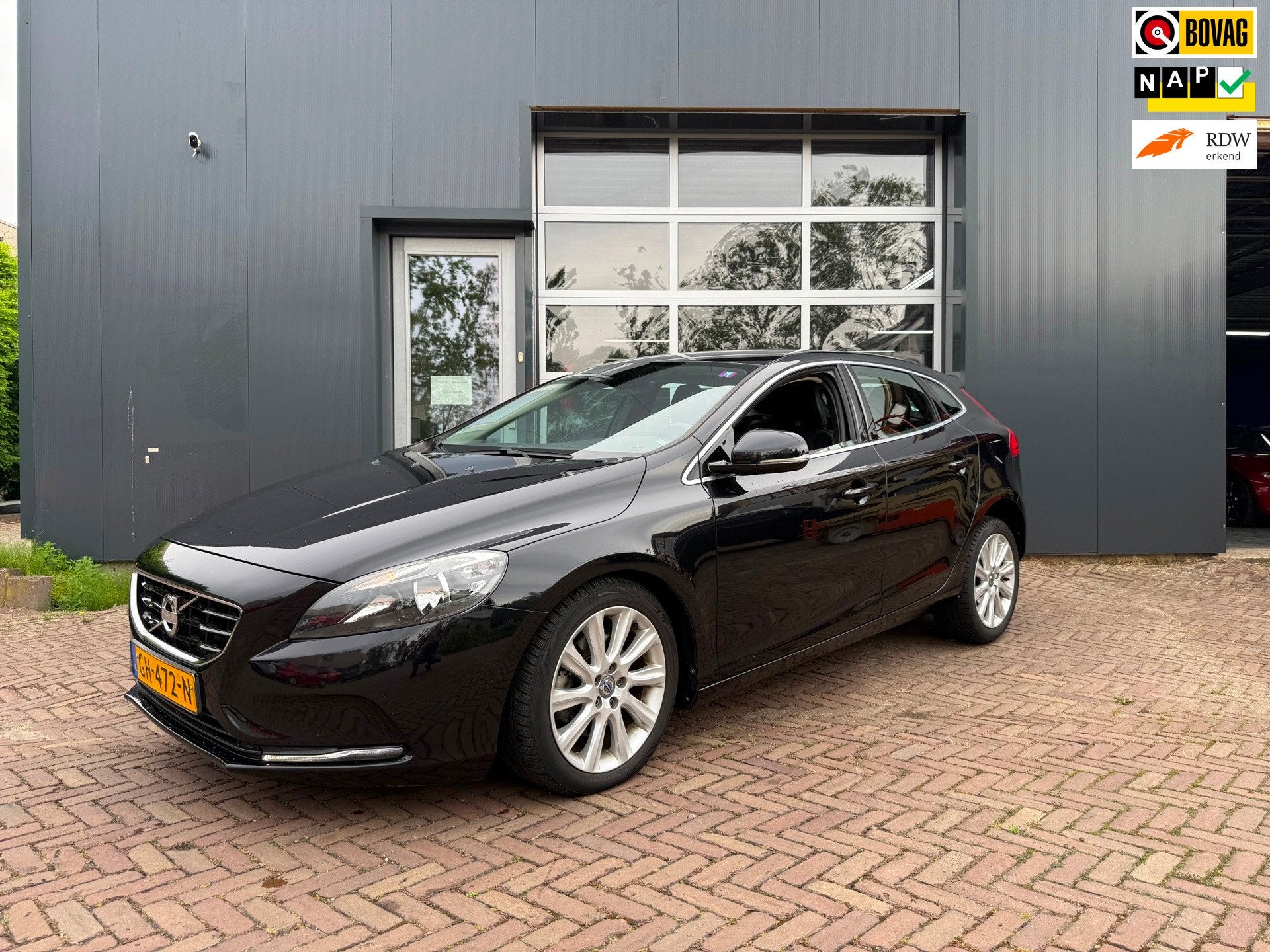 Volvo V40 1.6 T4 Momentum, Auto's, Volvo, Bedrijf, Te koop, V40, ABS, Airbags, Airconditioning, Automatische klimaatregeling, Boordcomputer