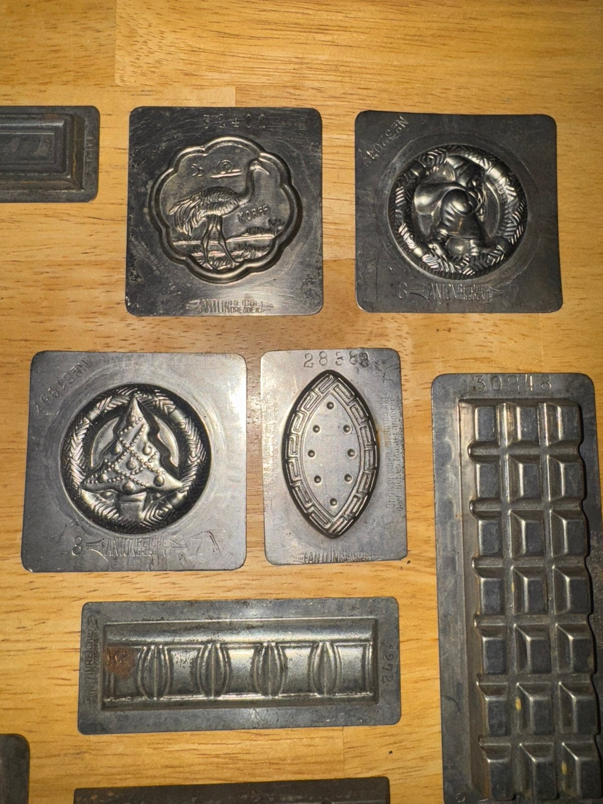Antieke Anton Reiche chocolade mallen vormen, Verzenden