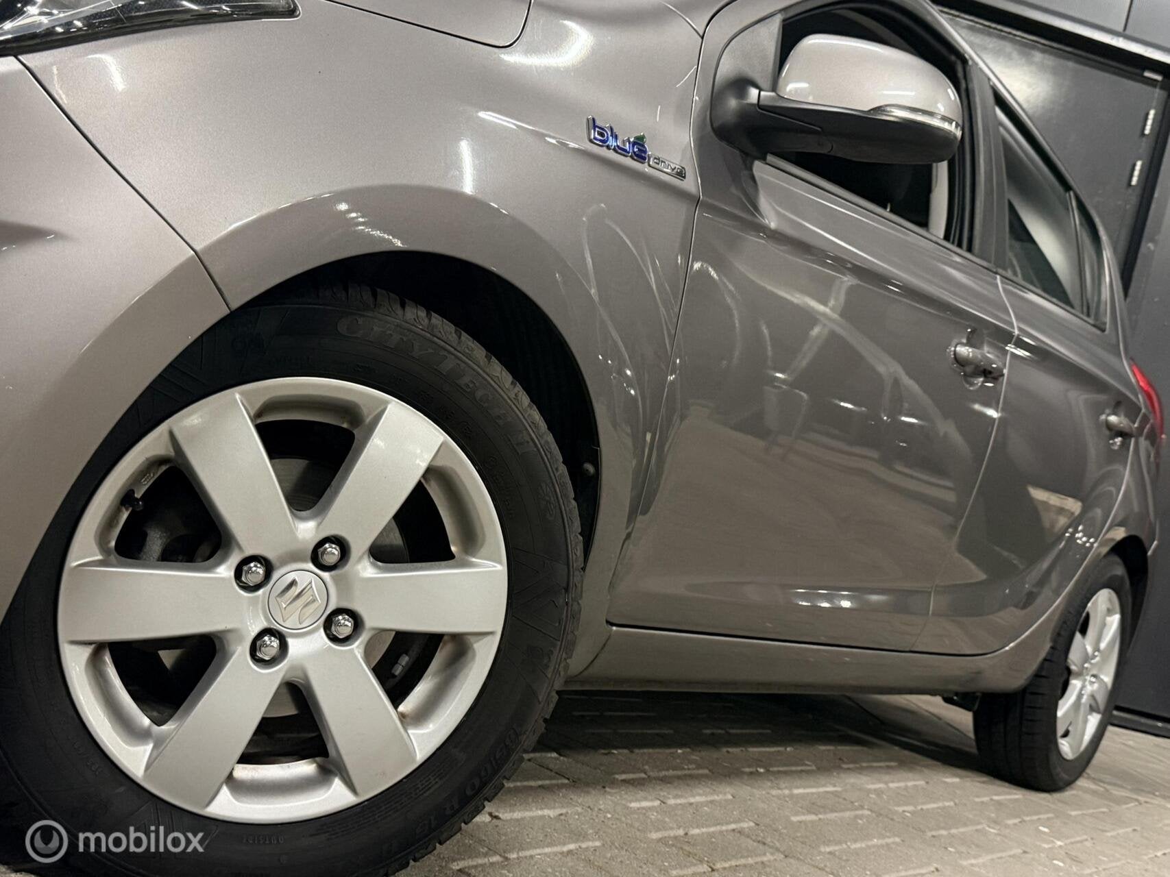 Hyundai i20 1.2i i-Vision airco/trekhaak/elektrische ramen, Euro 5, Gebruikt, 31 €/maand, 4 cilinders