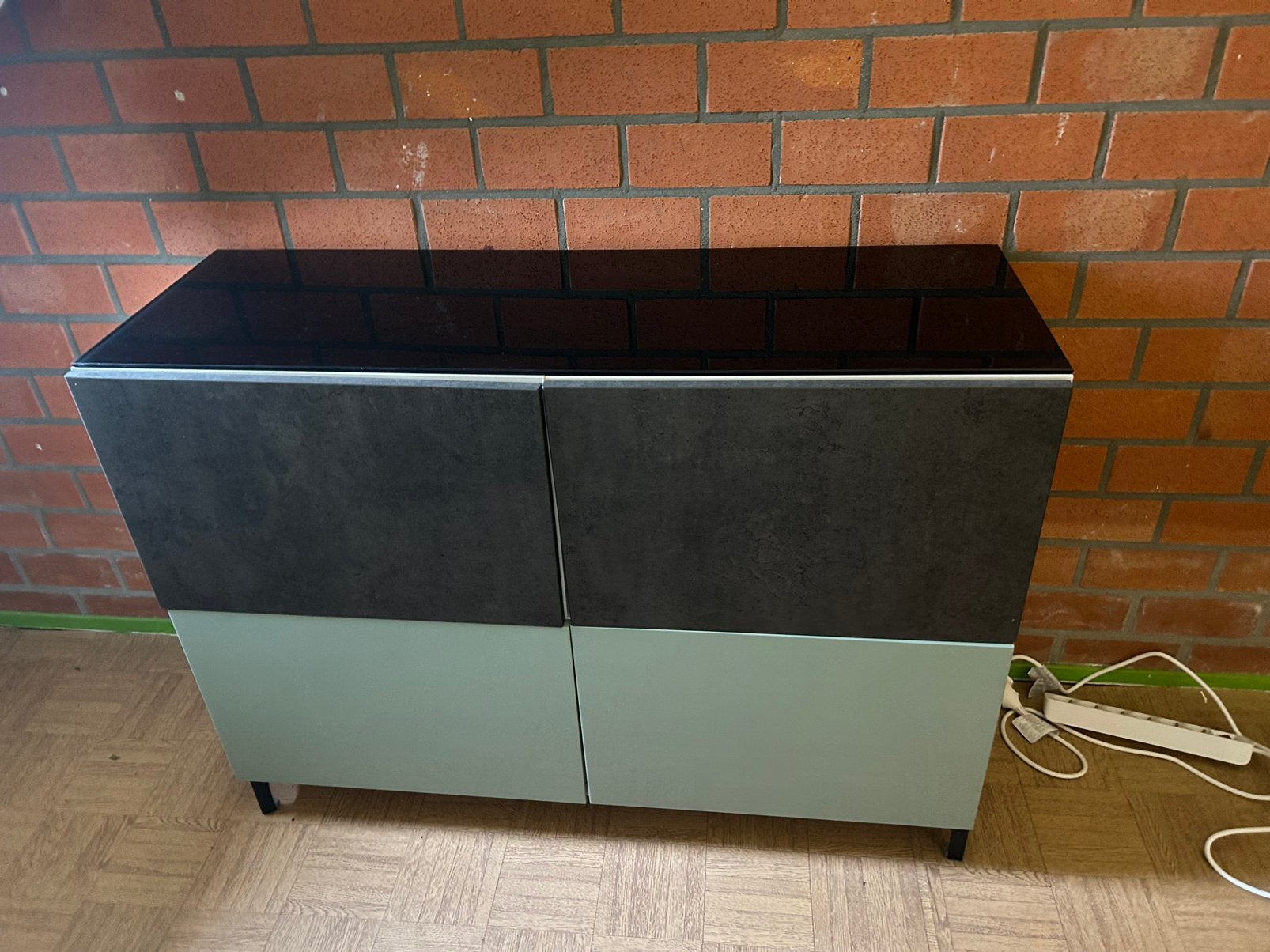 Besta kasten met zwarte glazen plaat, Ophalen, 25 tot 50 cm, 50 tot 100 cm, Minder dan 100 cm
