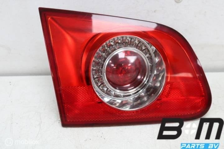 Achterlicht in klep links VW Passat B6 Variant 3C9945093, Auto-onderdelen, Verlichting, Gebruikt