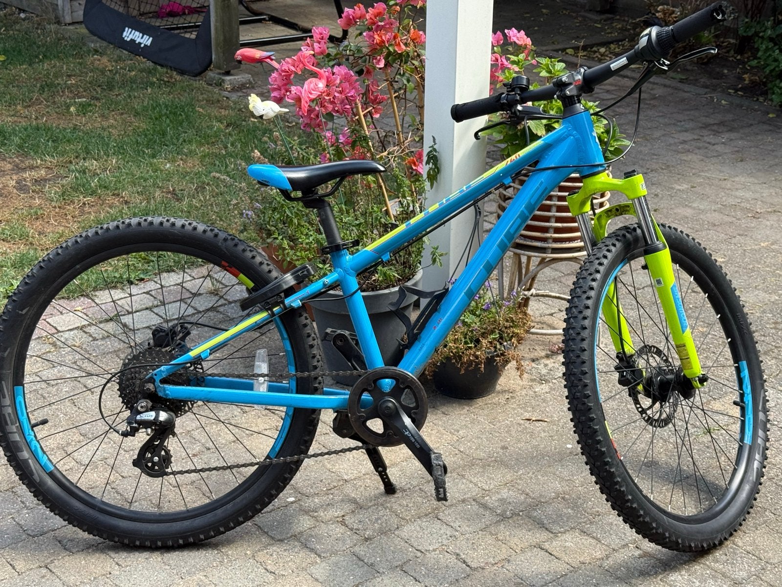 Cube Acid Race 240 Kinderfiets - 24 inch, Schijfremmen, Fietsen en Brommers, Fietsen | Jongens, Ophalen of Verzenden, Gebruikt
