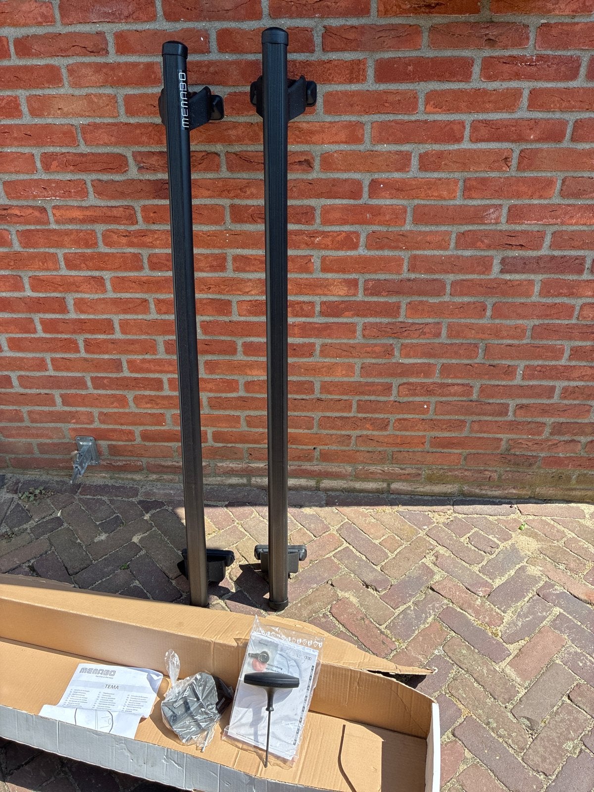 Menabo Tema dakdragers (1x gebruikt),- Nieuw in doos, Auto diversen, Dakdragers, Ophalen, Zo goed als nieuw