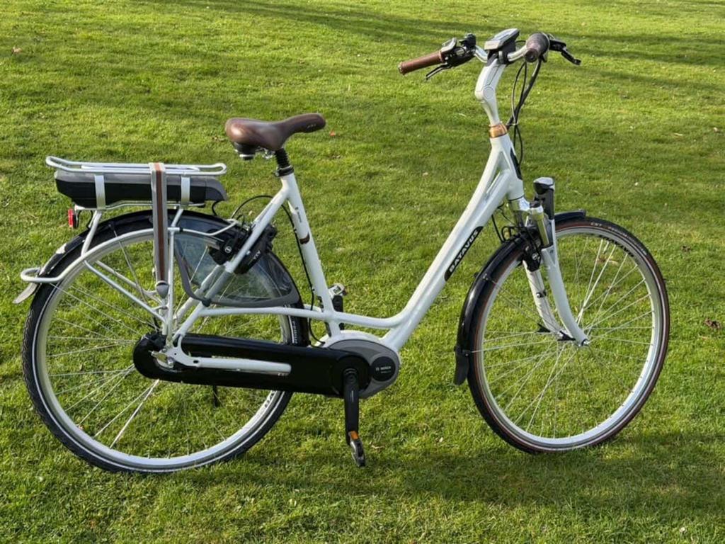 Zeer nette E-bike Batavus Milano Bosch Middenmotor, 55 tot 59 cm, Ophalen of Verzenden, Gebruikt, Batavus
