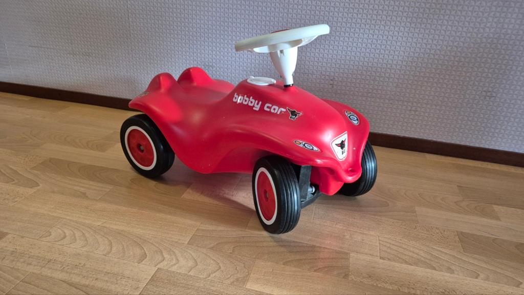 GRATIS Rode Bobby Car Loopauto - Zo goed als nieuw, Ophalen, Zo goed als nieuw, Loopvoertuig