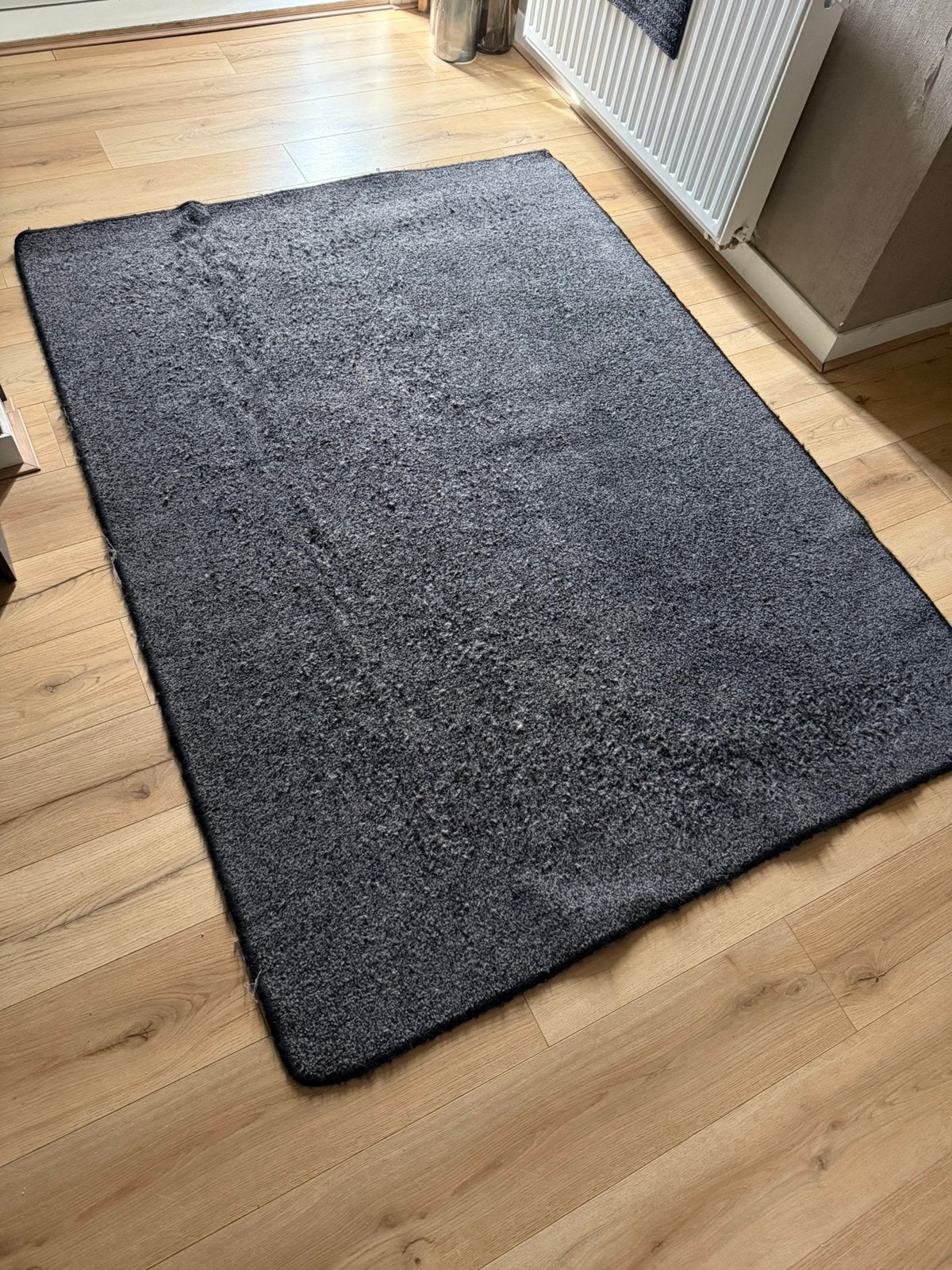 Vloerkleed laagpollig, Huis en Inrichting, Ophalen, Gebruikt, Zwart, 150 tot 200 cm