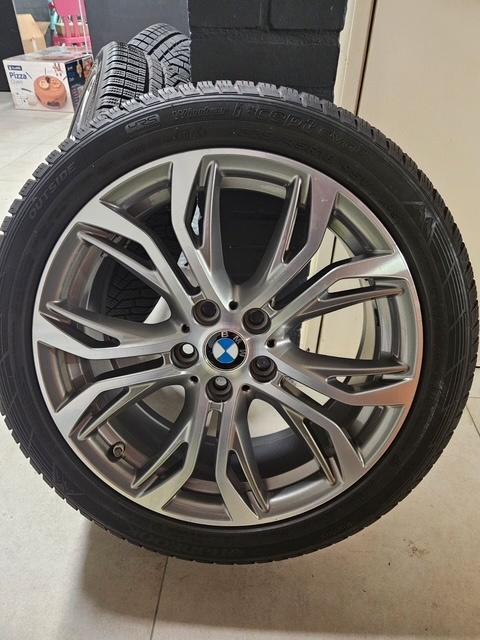 BMW X1 F48 Winterset (4x 18” Velgen + Banden), Ophalen, 18 inch, Gebruikt, Banden en Velgen