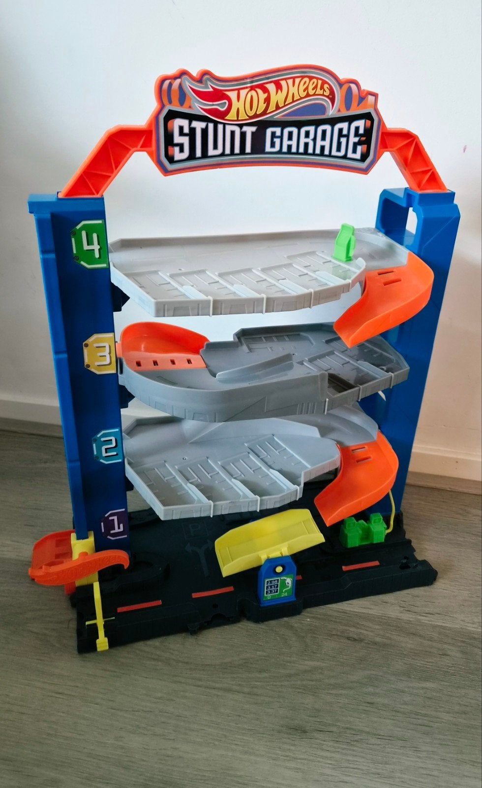 Hot Wheels Stunt Garage - nauwelijks gebruikt, Ophalen of Verzenden, Zo goed als nieuw
