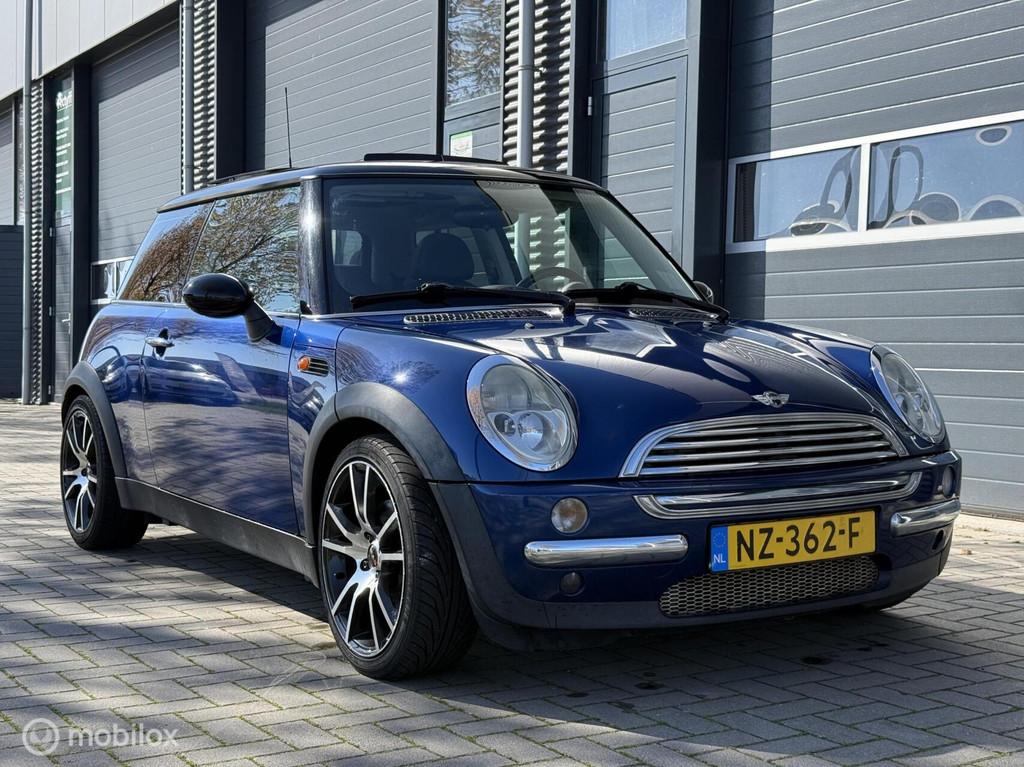 Mini Mini 1.6 Cooper | AIRCO | PANORAMADAK | CRUISE | 17"LMV, Auto's, Mini, Gebruikt, Zwart, 4 cilinders, Bedrijf