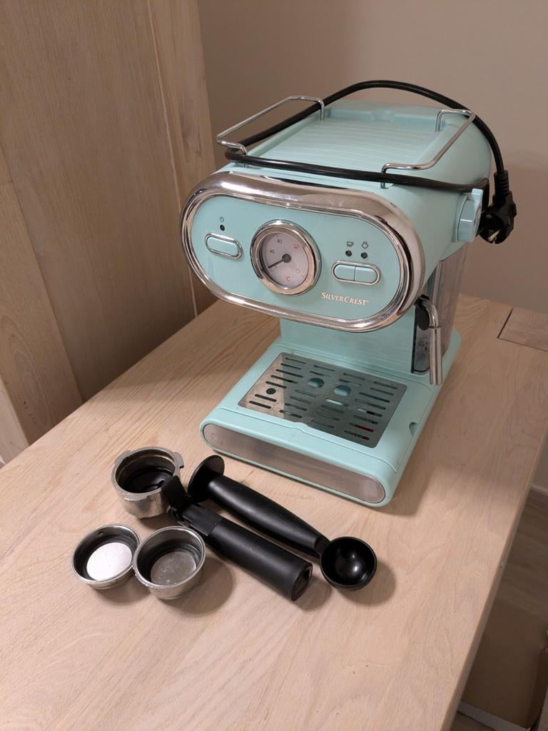 Silvercrest Koffiezetapparaat Espressomachine Vintage Look, Witgoed en Apparatuur, Koffiezetapparaten, Espresso apparaat, Gemalen koffie