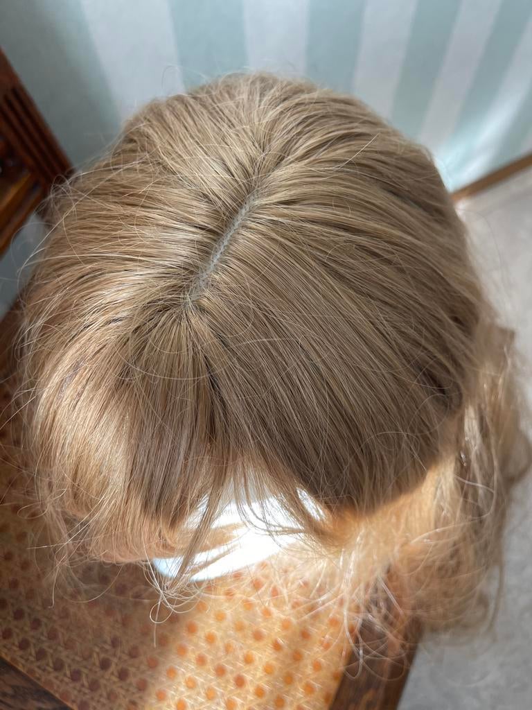 Koperkleurige pruik met pony - comfortabel en stijlvol, Sieraden, Tassen en Uiterlijk, Uiterlijk | Haarverzorging, Ophalen, Gebruikt