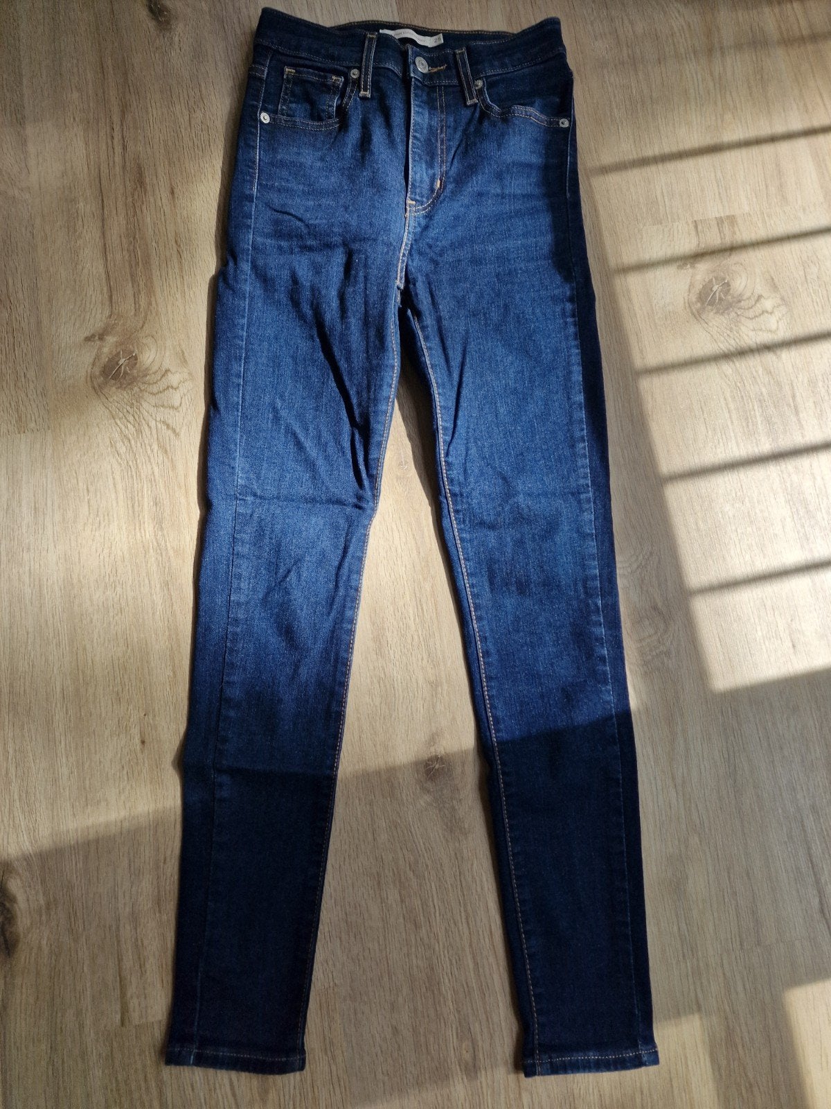 Levi's Mile High Super Skinny Jeans W25 L28, Ophalen, Blauw, Zo goed als nieuw, W27 (confectie 34) of kleiner