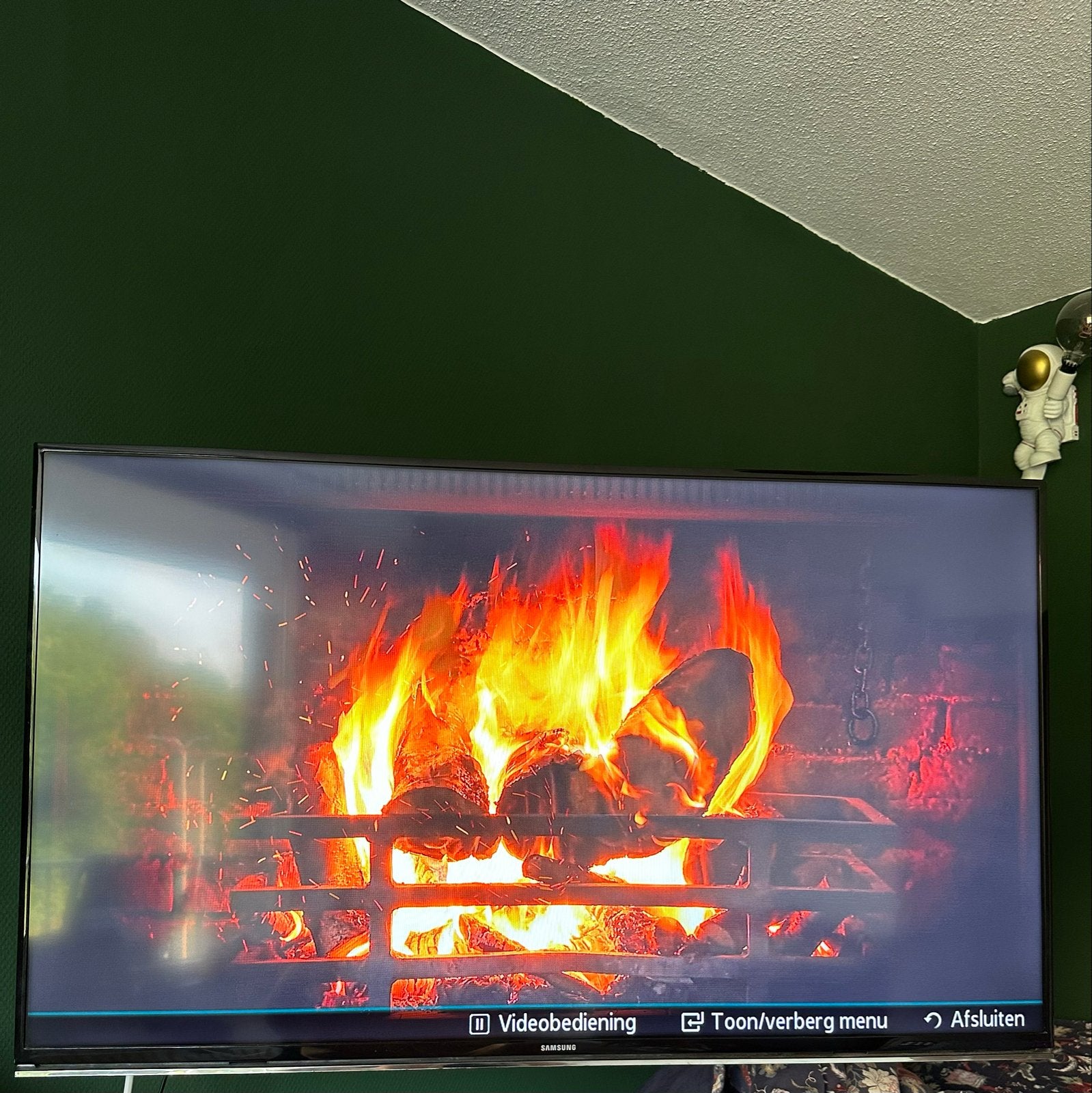 Samsung TV met Vogel's Full-Motion+ TV Beugel, Ophalen, Zo goed als nieuw