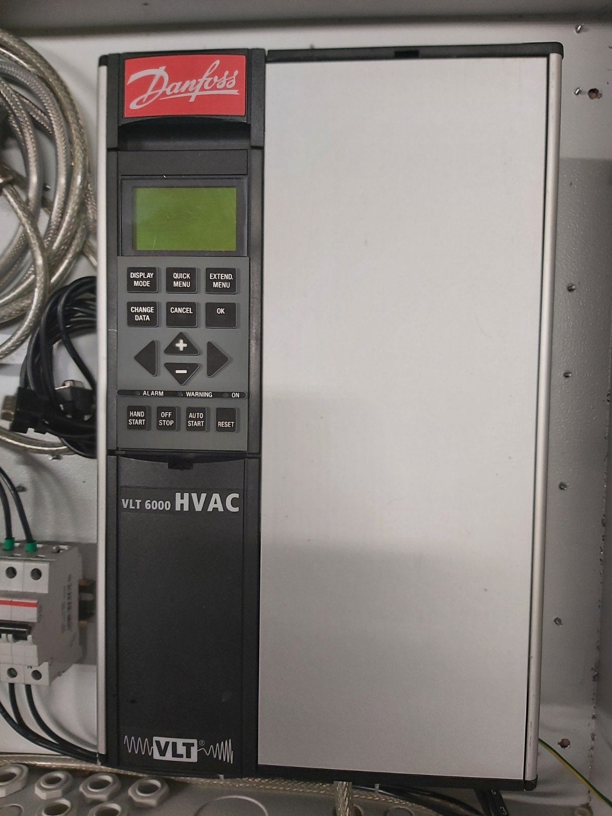 Danfoss VLT 6000 HVAC frequentieregelaar, Ophalen, Gebruikt