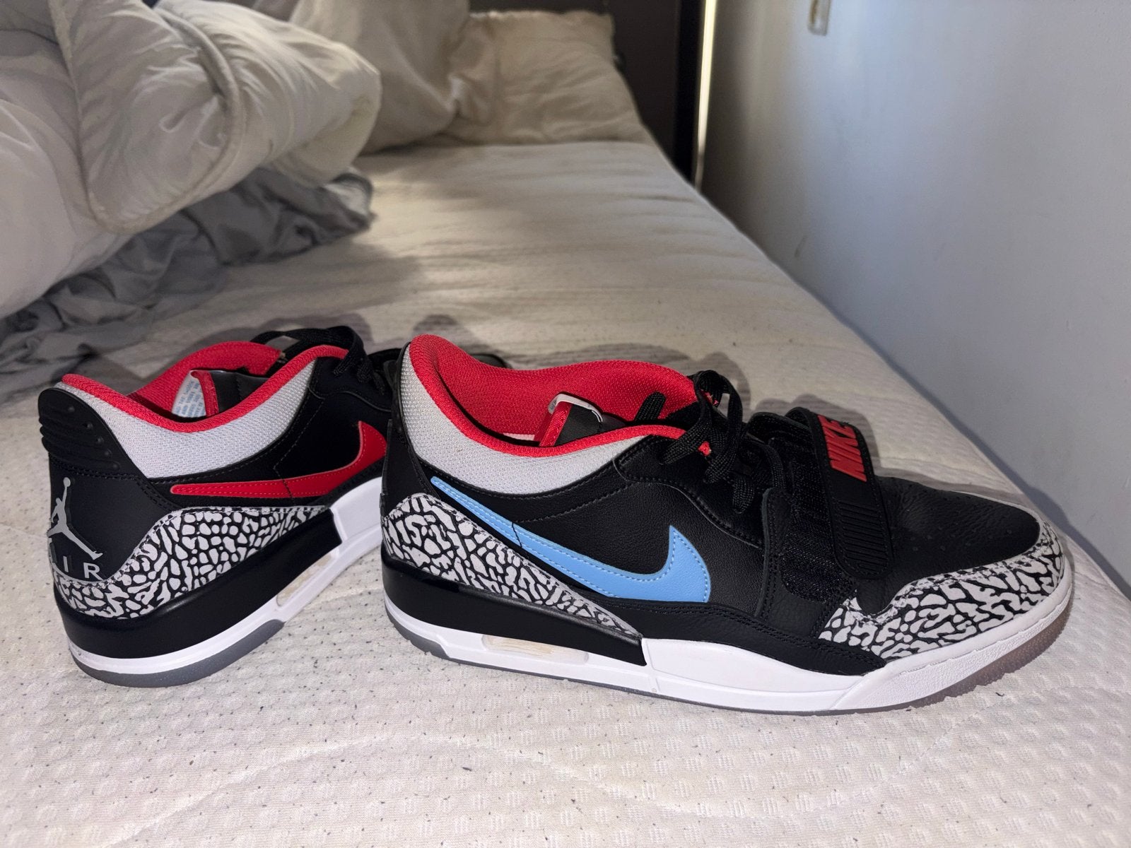 Nike Jordan Legacy 312 Low sneakers - Zwart/Rood/Blauw, Zwart, Ophalen of Verzenden, Sneakers of Gympen, Zo goed als nieuw