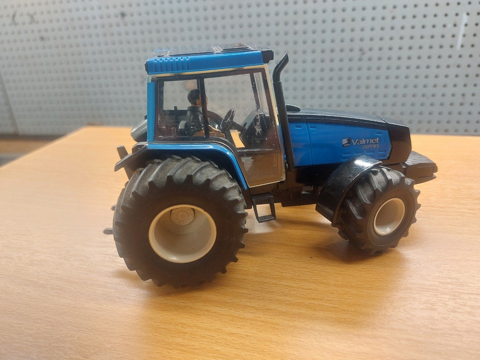 britains valmet 8750, Ophalen, Tractor of Landbouw, Xx, Britains