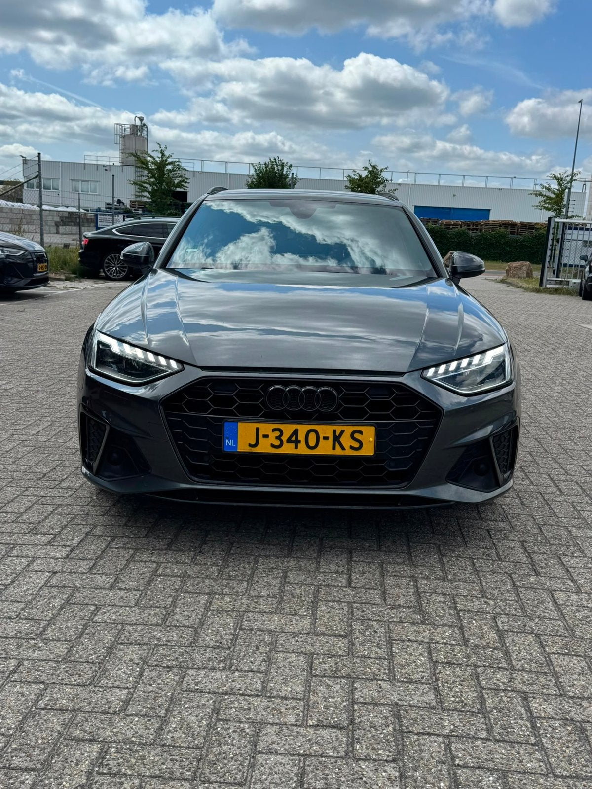 Audi A4 35 TDI 163pk S Tronic 2020 Grijs, Auto's, 4 cilinders, A4, 163 pk, Origineel Nederlands